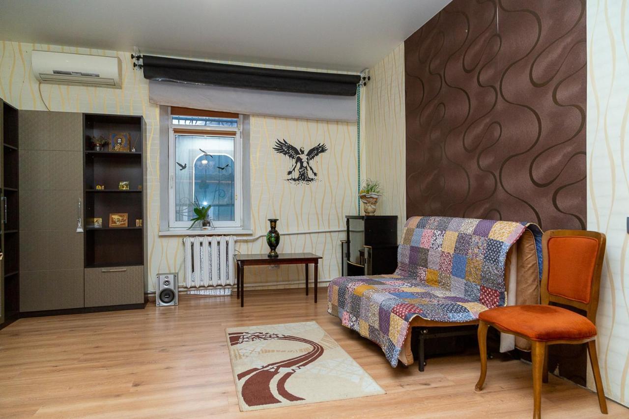 Comfortable Apartments In The Center Of 드네프로페트로프스크 외부 사진